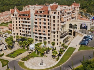 ROYAL CASTLE HOTEL DESIGN & SPA