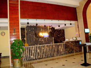 Royal Lagoons Aqua Park Resort And Spa