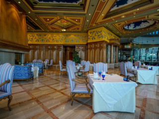 ROYAL MONTE CARLO SHARM VILLAS & SUITES