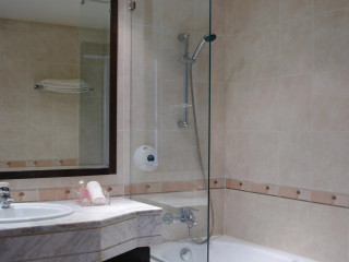 Calives Premium Stay