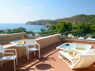 Royal Paradise Beach Resort & Spa