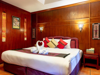 Royal Phawadee Village