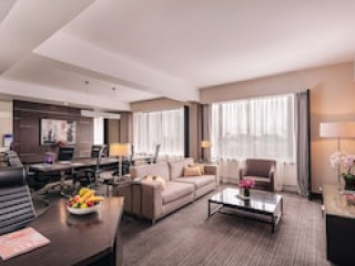 ROYAL PLAZA ON SCOTTS