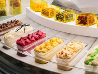 ROYAL PLAZA ON SCOTTS