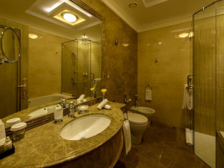 Royal Rose Abu Dhabi, a Curio Collection by Hilton Affiliated Hotel