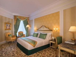 Royal Rose Abu Dhabi, a Curio Collection by Hilton Affiliated Hotel