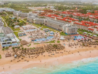 ROYALTON BAVARO RESORT AND SPA