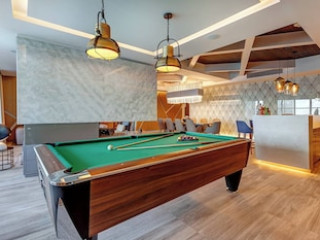 ROYALTON CHIC CANCUN AN AUTOGRAPH COLLECTION