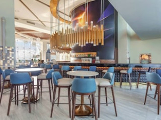 ROYALTON CHIC CANCUN AN AUTOGRAPH COLLECTION