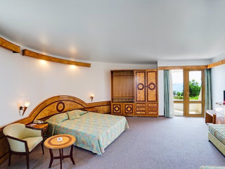 RUBI HOTEL