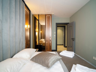 RUSEL PARK RESIDENCE