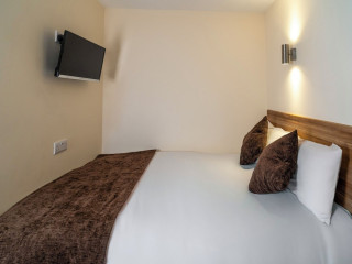 Russ Hill Hotel Gatwick