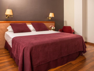 Leiro Suites At Higueron Hotel