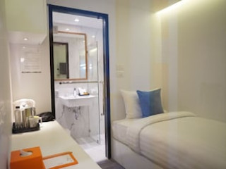 S BOX SUKHUMVIT 31 (SHA)