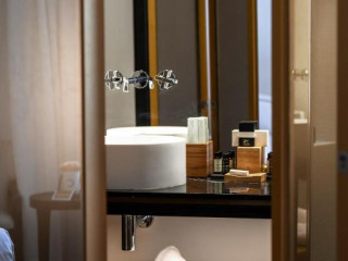 S Paul Hotel
