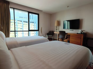 SACHA`S HOTEL UNO (SHA)