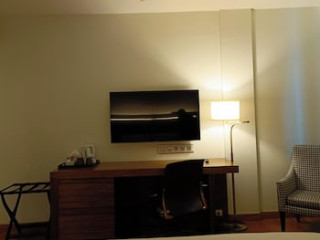 SACHA`S HOTEL UNO (SHA)