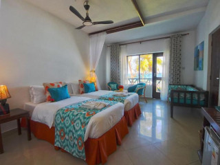 Safari Kenya si plaja Mombasa - Hotel Papillon Lagoon Reef Resort 3*