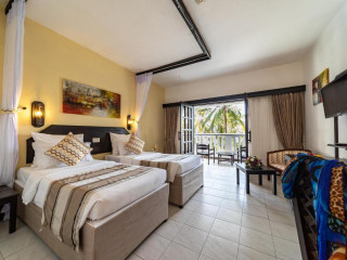 Safari Kenya si plaja Mombasa - Hotel PrideInn Flamingo Beach Resort 4*