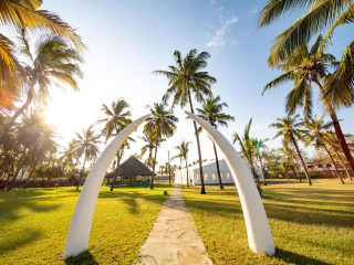 Safari Kenya si plaja Mombasa - Hotel PrideInn Flamingo Beach Resort 4*