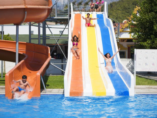 SAILORS BEACH CLUB