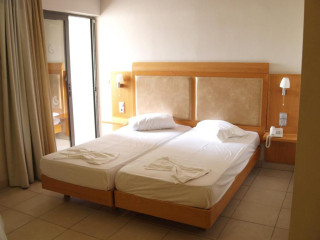 Saint Constantine Hotel