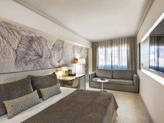 Salles Hotel Pere IV