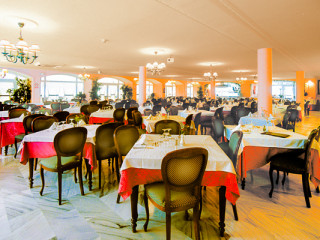 Salles Marina Portals