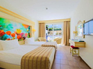 SALMAKIS HOTEL