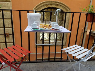 SANBIAGIO25 GUESTHOUSE