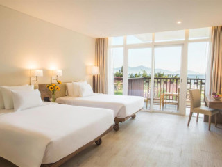 Sandy Beach Non Nuoc Resort