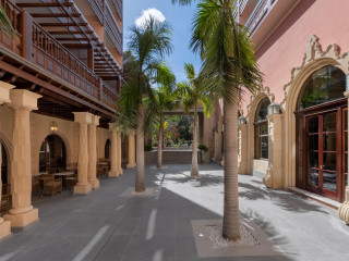 SANTA CATALINA, A ROYAL HIDEAWAY HOTEL