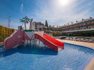 Santa Susanna Resort