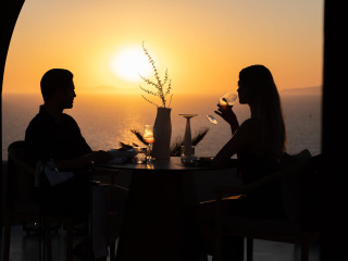 Santo Mine Oia Suites