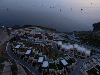 Santo Mine Oia Suites