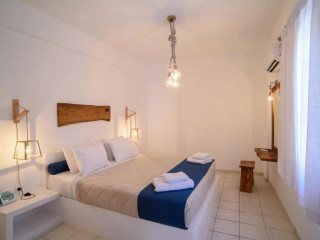 Santorini Crystal Blue Boutique Hotel