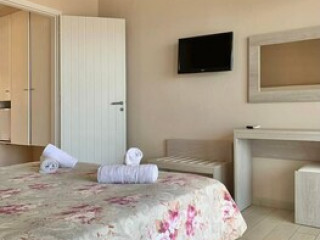 SARADARI BEACH HOTEL