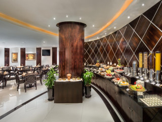 Savoy Suites Hotel Apartments