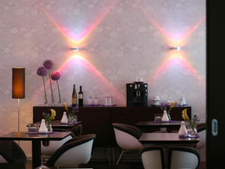 Schiller 5 Hotel