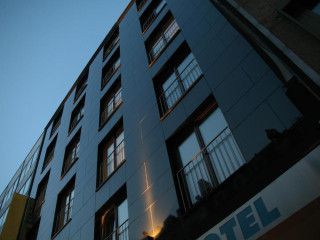 Schiller 5 Hotel