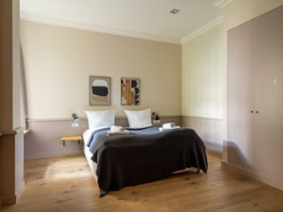 SCHOENHOUSE BY LIMEHOME