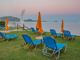 Sea View Studios & Apartments