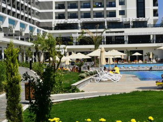 SEADEN VALENTINE RESORT