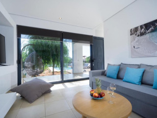 Seametry Luxury Living Villa