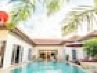 Seaside Villa 2 Pools beach at 50m