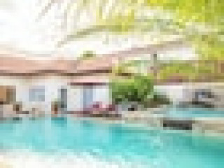 Seaside Villa 2 Pools beach at 50m