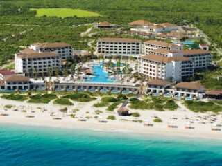SECRETS PLAYA MUJERES GOLF