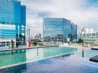 Seekers Finders Rama IV Hotel, SureStay Collection by BW