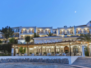 GOLDEN LOTUS HOTEL