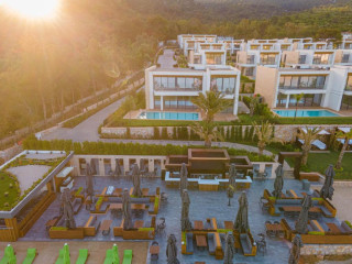 SELECTUM LUXURY DOORA